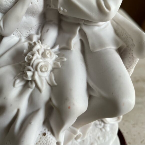 Ltd Edition Giuseppe Armani Garden Wedding bride and groom figurine - Picture 16 of 16